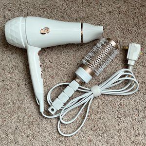 T3 Featherweight Luxe 2i Professional Hair Dryer with Round Brush